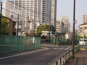 雑司ヶ谷駅と補助81号線